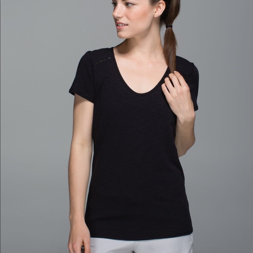 Lululemon Superb Short Sleeve Tee